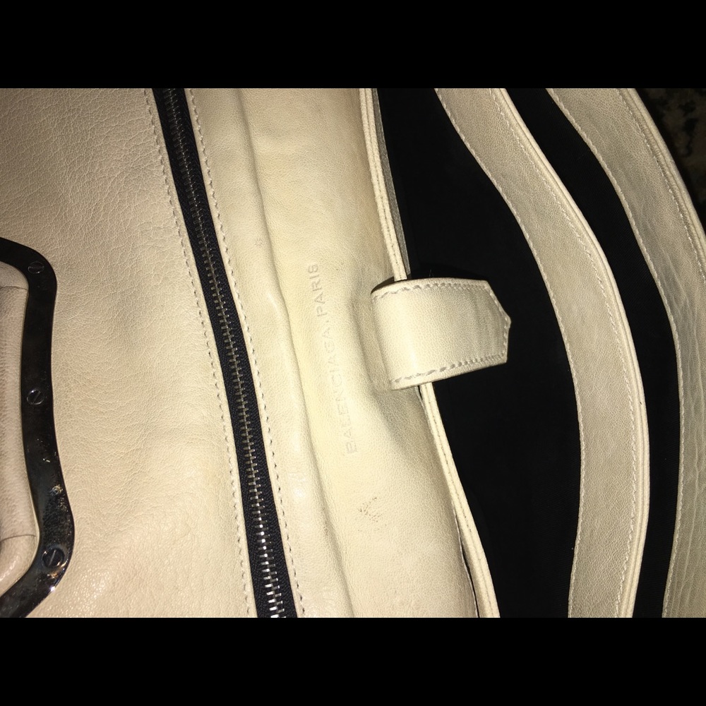 Balenciaga Clutch Purse - Picture 3 of 7